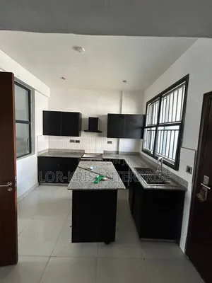 2bdrm Maisonette in Richmond Pearl, Lekki Phase 1 for rent