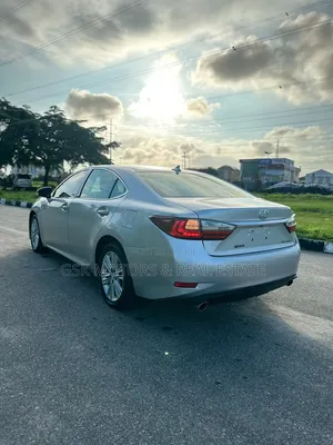 Lexus ES 2014 Silver