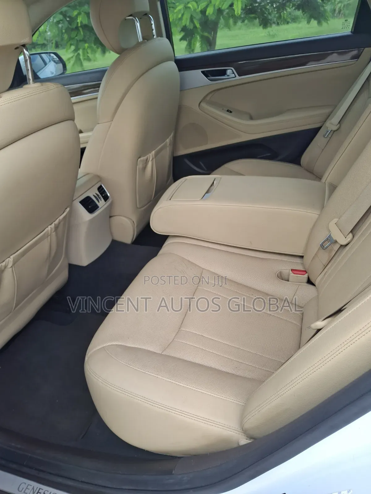 Hyundai Genesis 2015 White