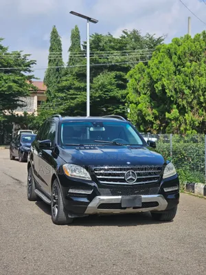 Mercedes-Benz M Class ML350 4dr SUV (3.5L 6cyl 7A) 2014 Gray
