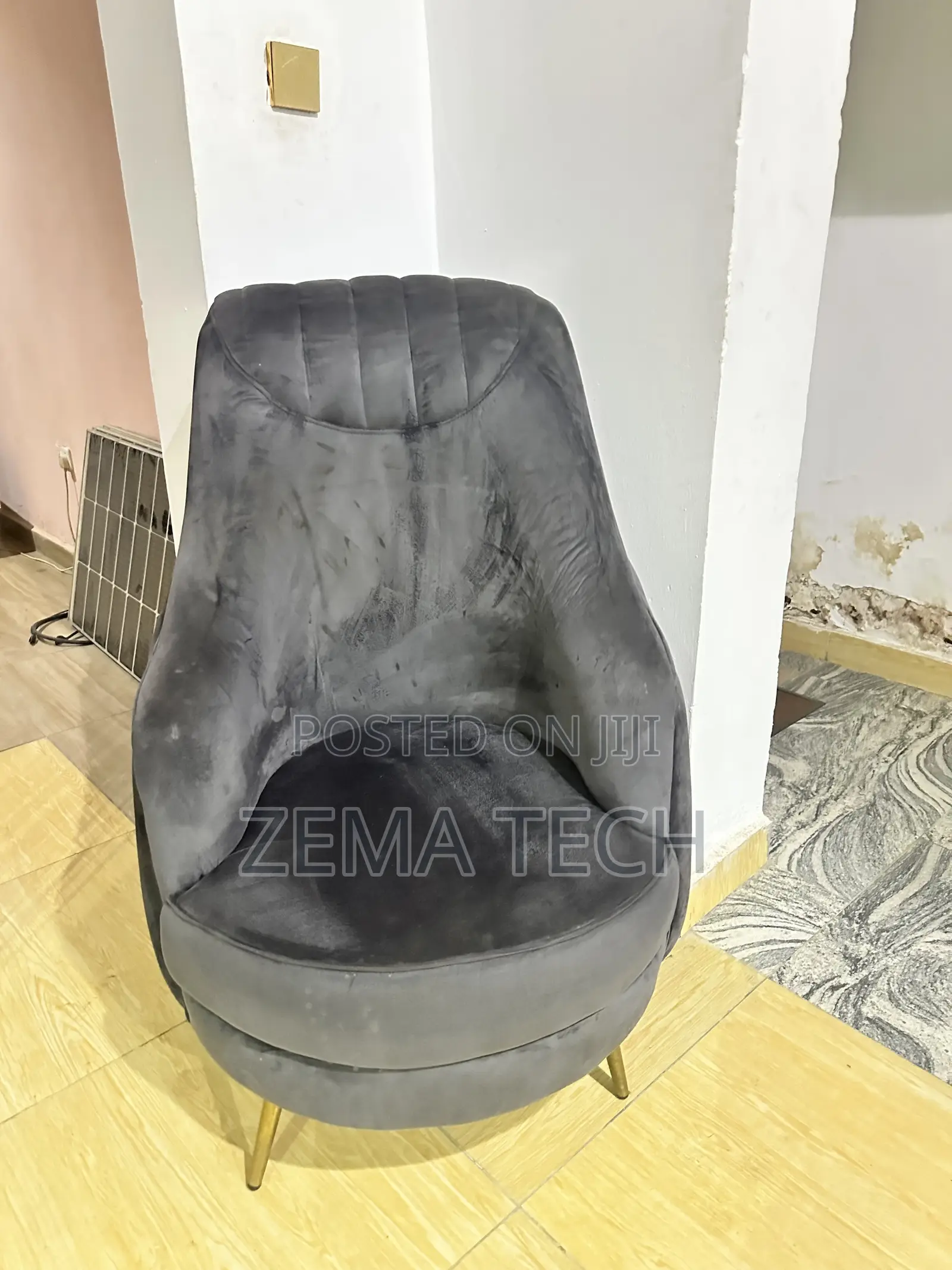 Quality Ash Fabric L-Shape Sofas Center Table With 2 Seaters