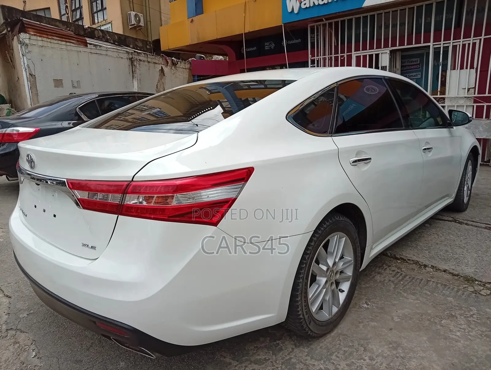 Toyota Avalon 2013 White