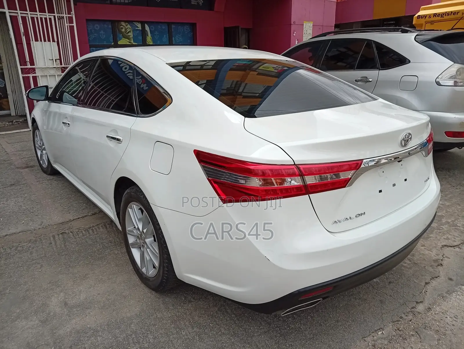 Toyota Avalon 2013 White