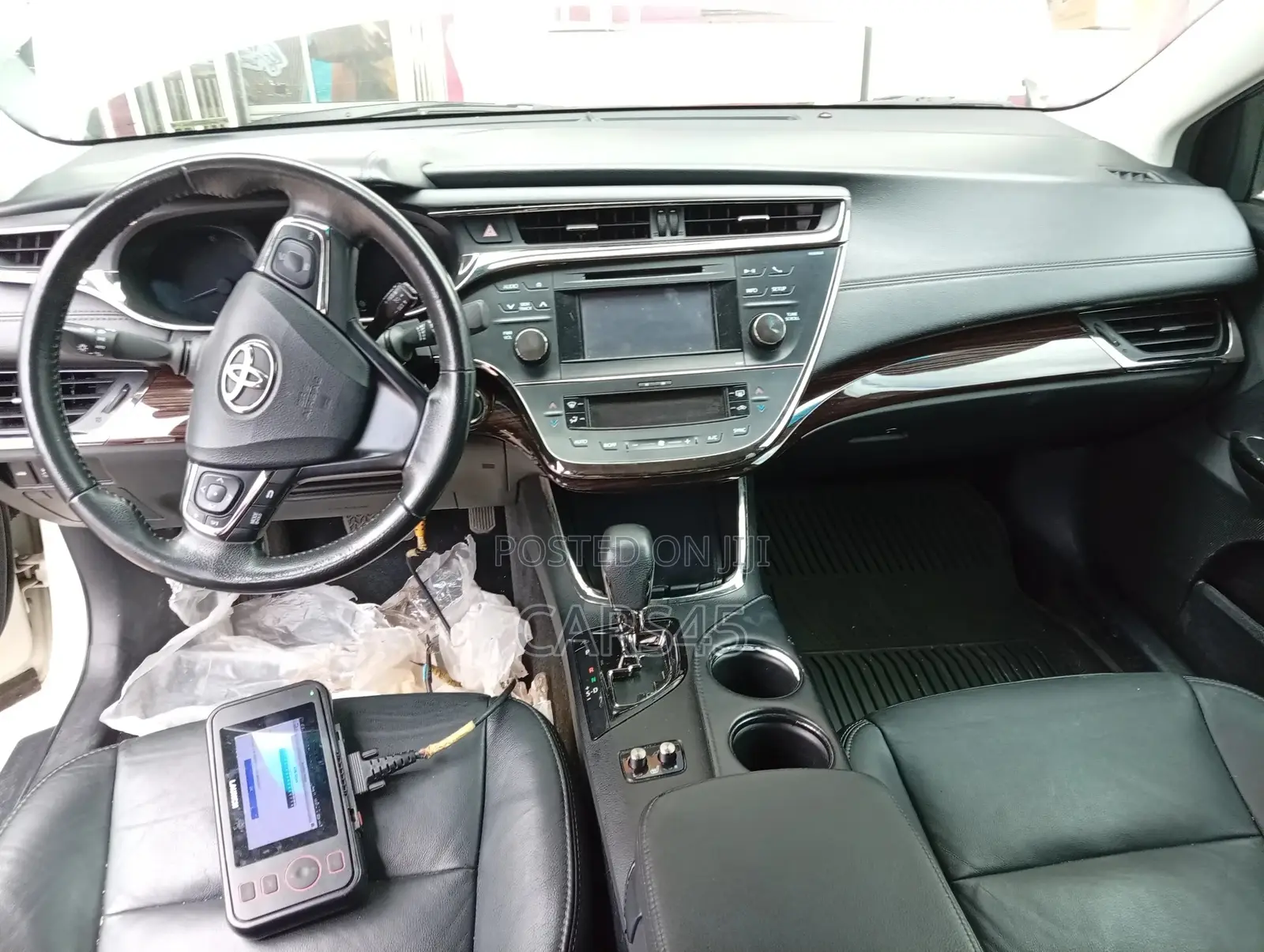 Toyota Avalon 2013 White