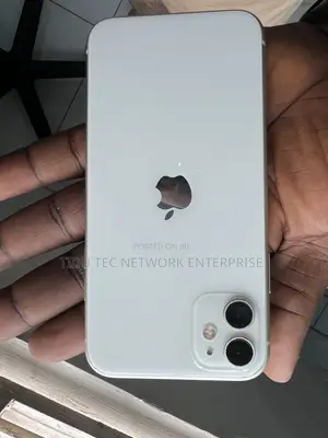 Apple iPhone 11 64 GB White