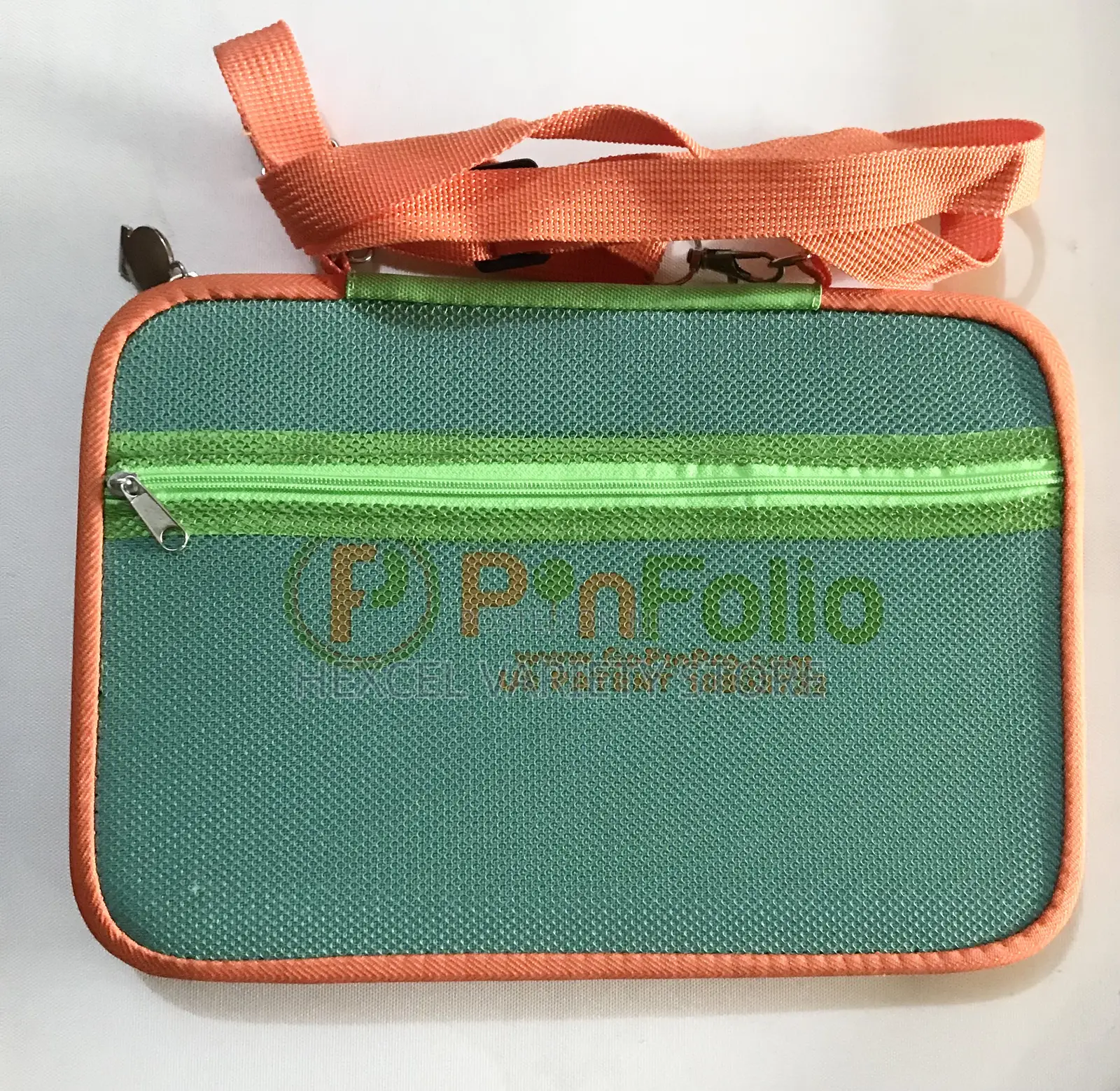 Portable Pin Storage Case With Handle