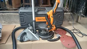 MAXI Dry Wall Sander 1050W (Extendable)