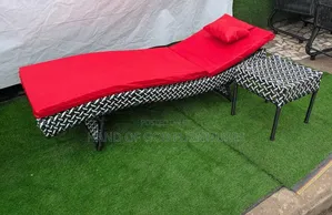 Uniquely Designed Rattan Pool Bed
