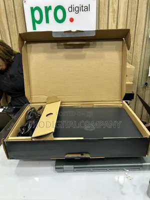 New Laptop MSI Katana 15 16GB Intel Core i7 SSD 1T