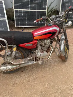 TVS Apache 160 4V 2021 Red