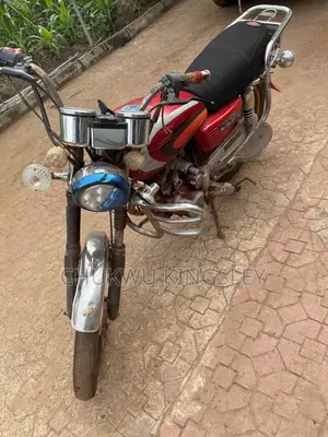 TVS Apache 160 4V 2021 Red