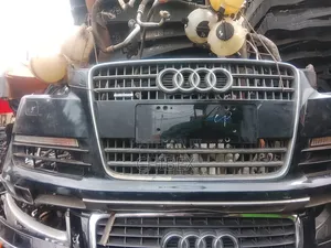 Complete Front Bumper Audi Q7 2007
