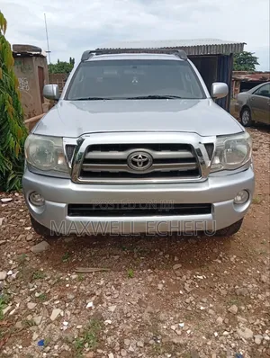 Toyota Tacoma 2006 Silver