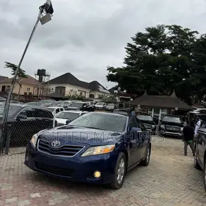 Toyota Camry 2011 Blue