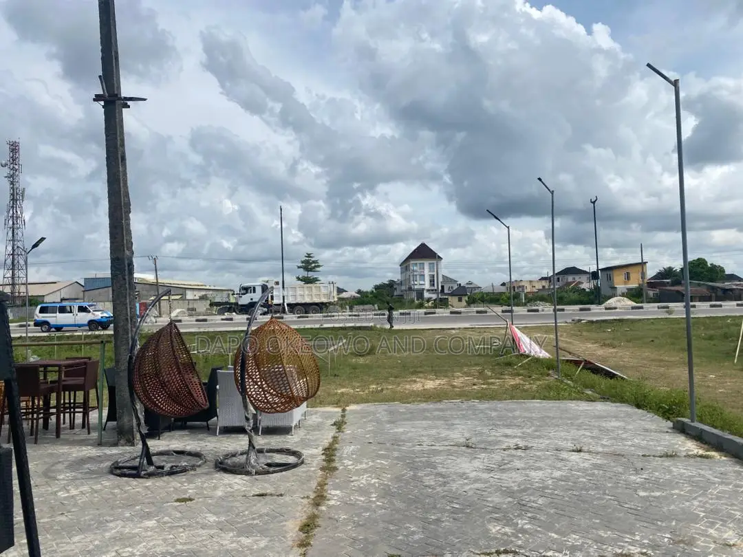 A 4-Plot Parcel of Land With an Existing Two-Storey Office Complex