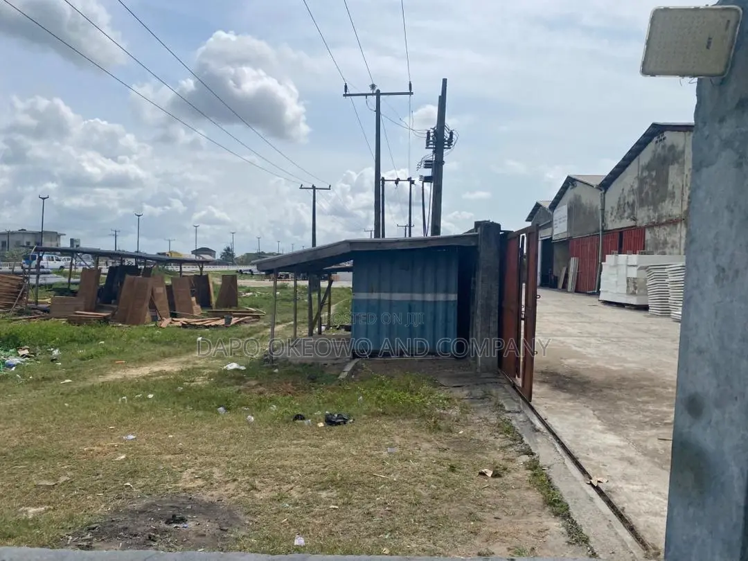 A 4-Plot Parcel of Land With an Existing Two-Storey Office Complex