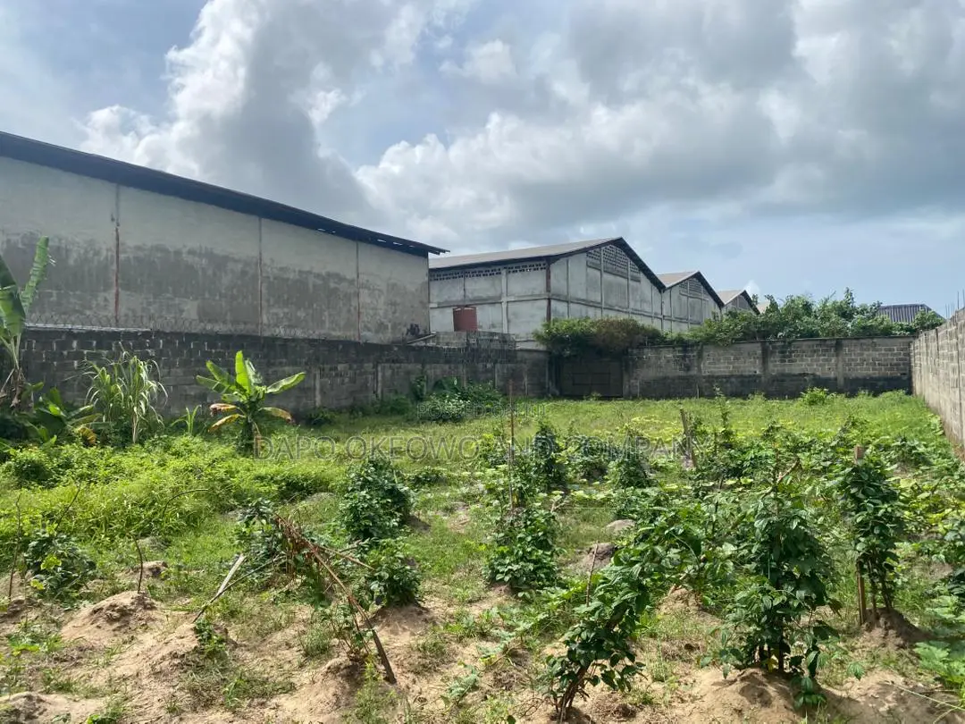 A 4-Plot Parcel of Land With an Existing Two-Storey Office Complex
