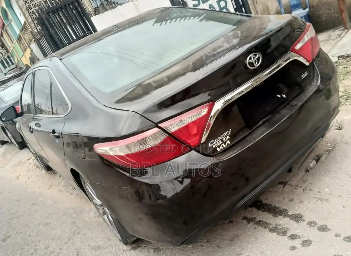Toyota Camry 2016 Black