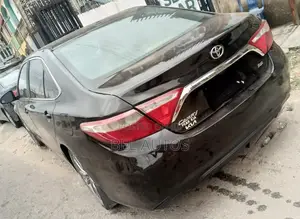 Toyota Camry 2016 Black