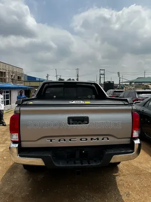 Toyota Tacoma 4dr Double Cab 2016 Silver