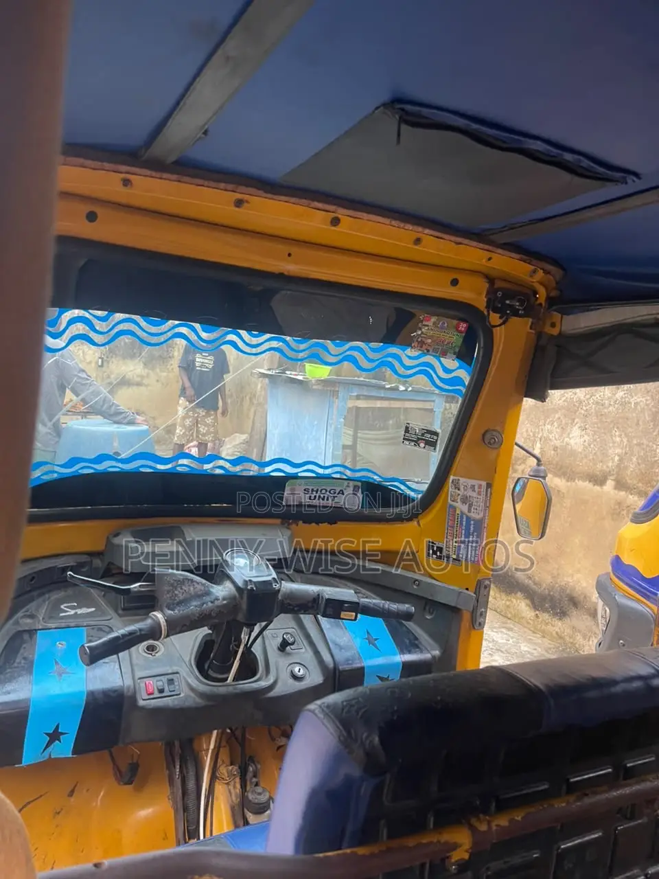 TVS King Cargo 2022 Yellow