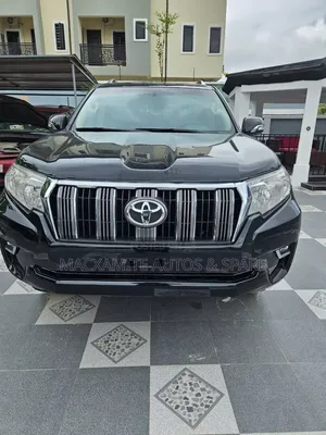 Toyota Land Cruiser Prado 2016 Black