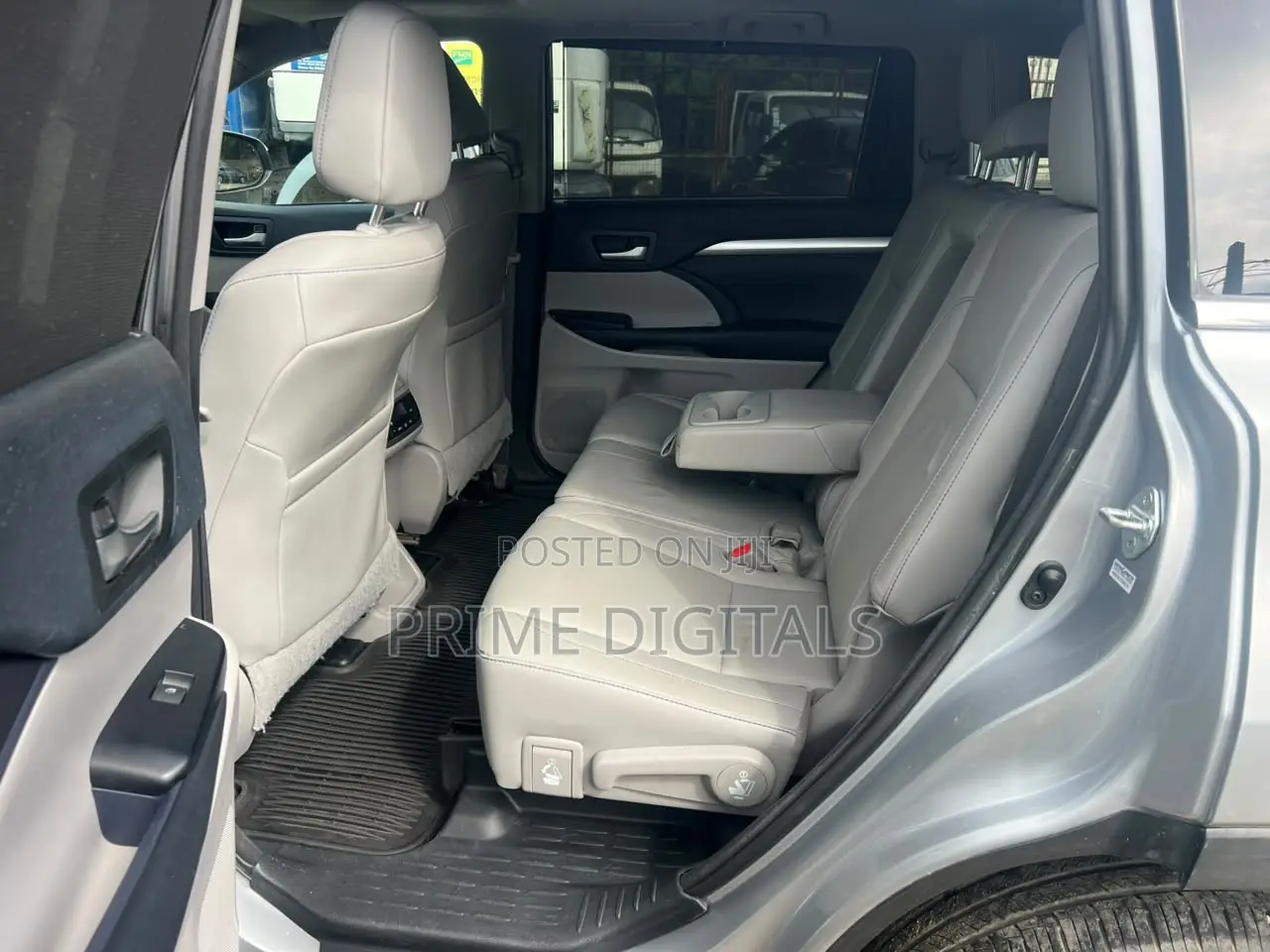 Toyota Highlander 2016 Silver