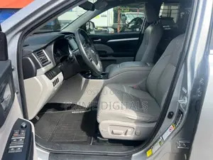Toyota Highlander 2016 Silver