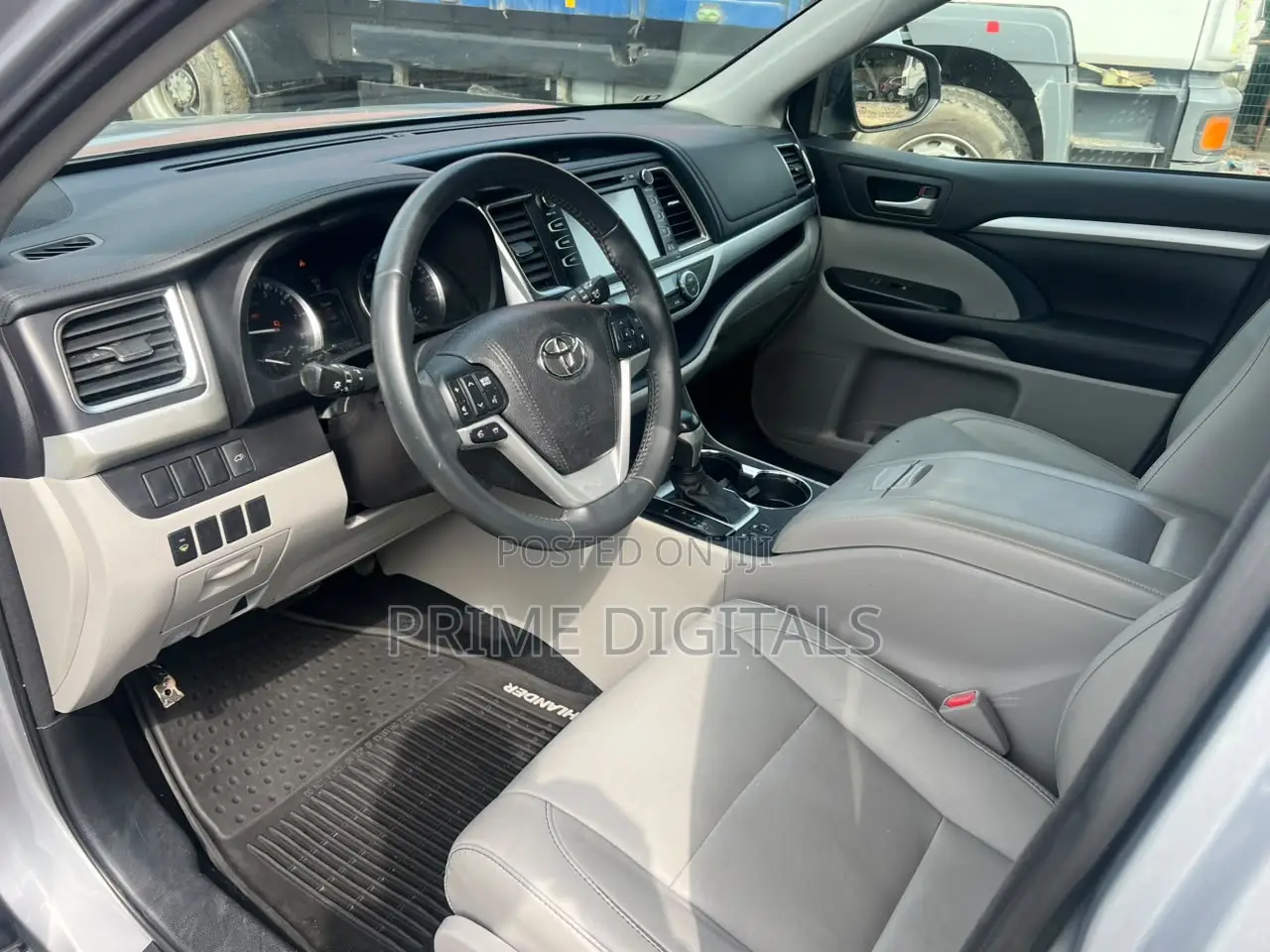 Toyota Highlander 2016 Silver