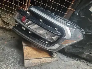 Headlight Ford Expeditions 2018,2020 Model