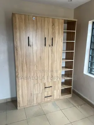 5 by 7 Feet Standard Wardrobe