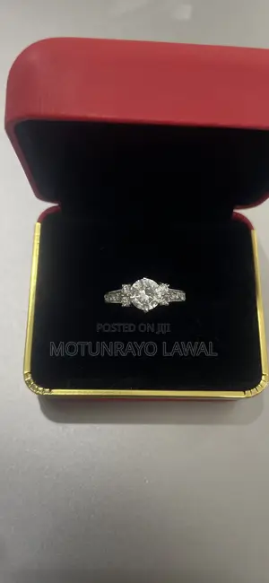 Proposal Ring With Box