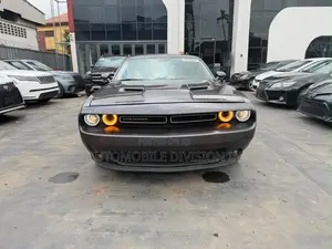 Dodge Challenger SRT Hellcat RWD 2017 Gray