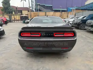 Dodge Challenger SRT Hellcat RWD 2017 Gray