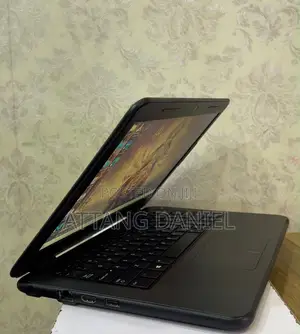Laptop Dell Latitude 3310 4GB Intel Celeron SSD 128GB