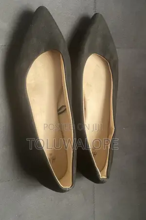 Brand New H M Shoes - Size 40