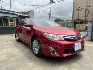 Toyota Camry LE 4dr Sedan (2.5L 4cyl 6A) 2013 Red