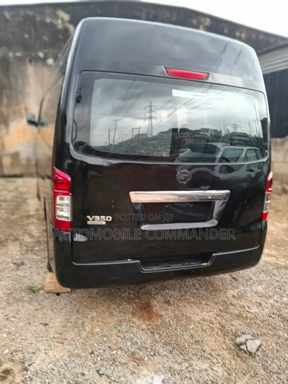 Nissan Caravan (Urvan) 2017 Black