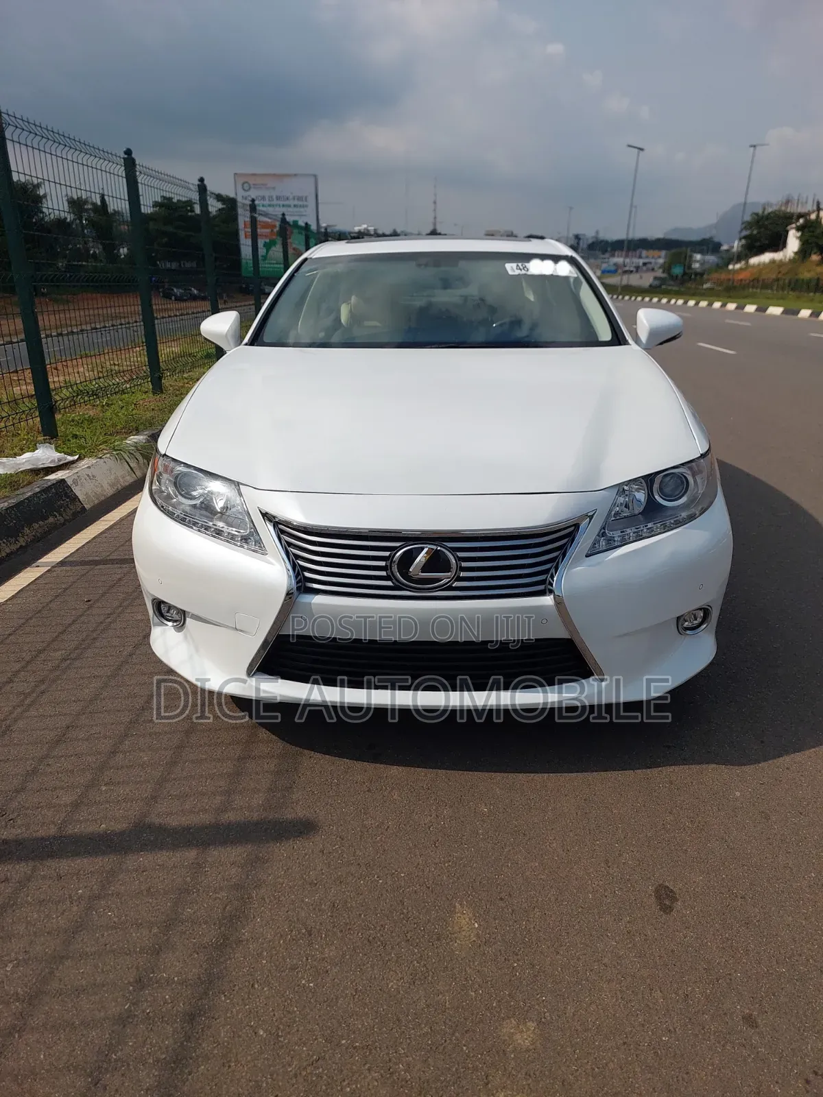 Lexus ES 2015 White
