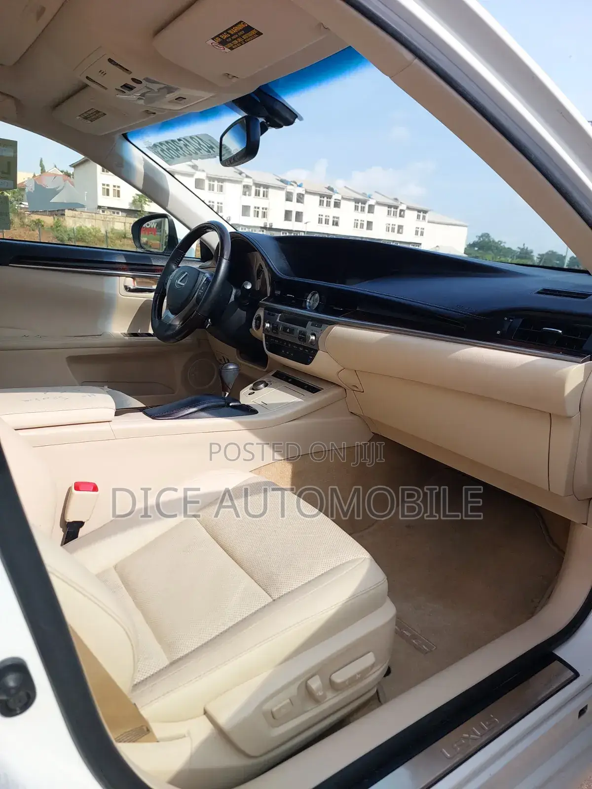 Lexus ES 2015 White