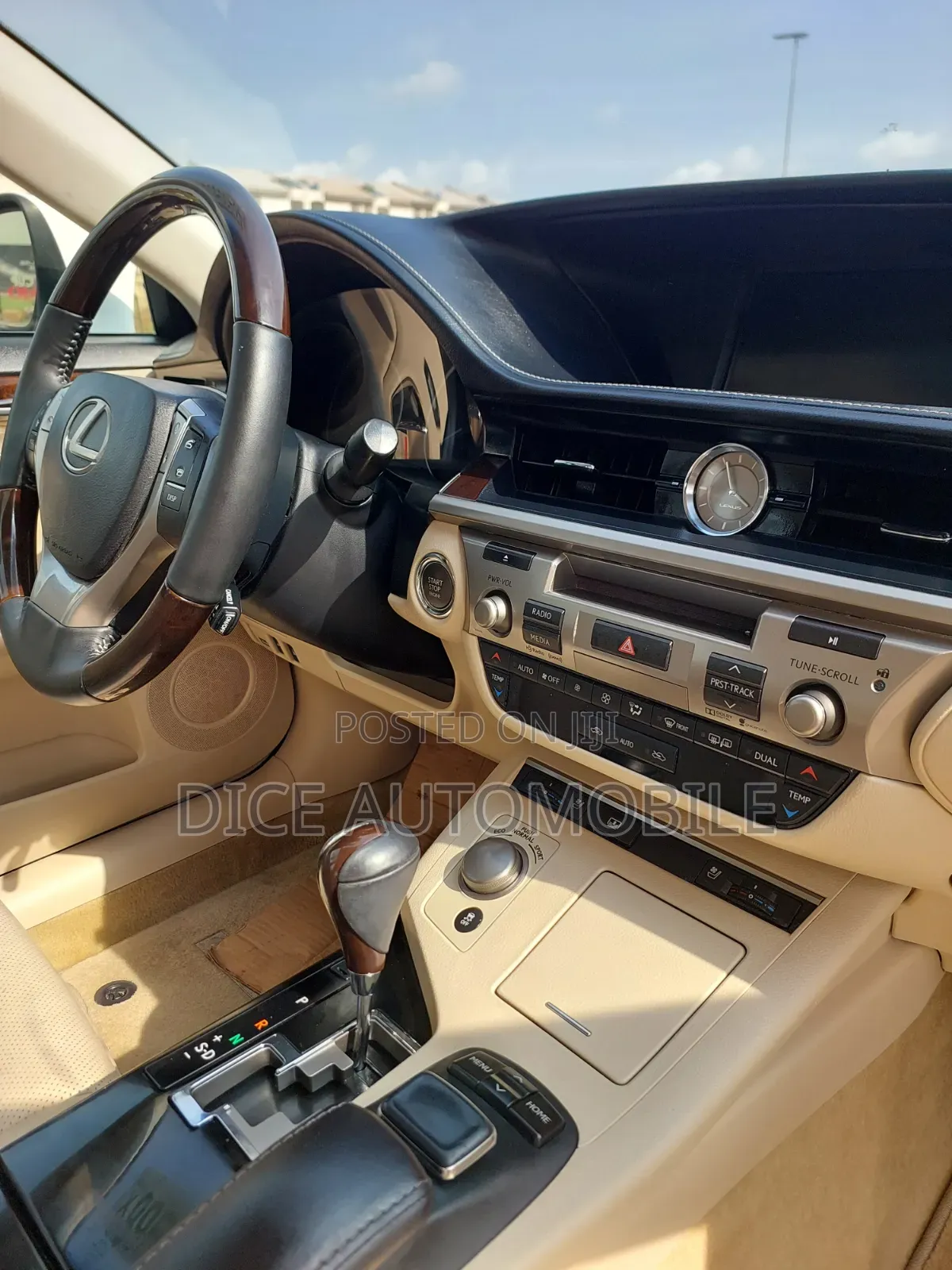 Lexus ES 2015 White