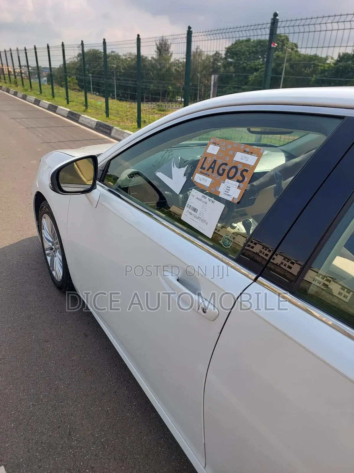 Lexus ES 2015 White