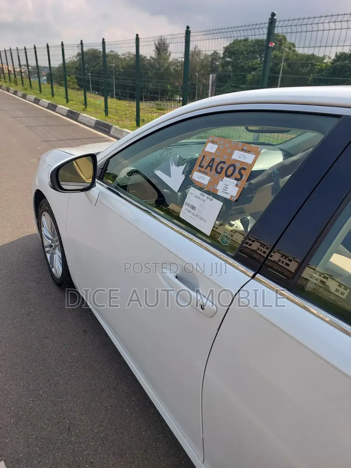 Lexus ES 2015 White