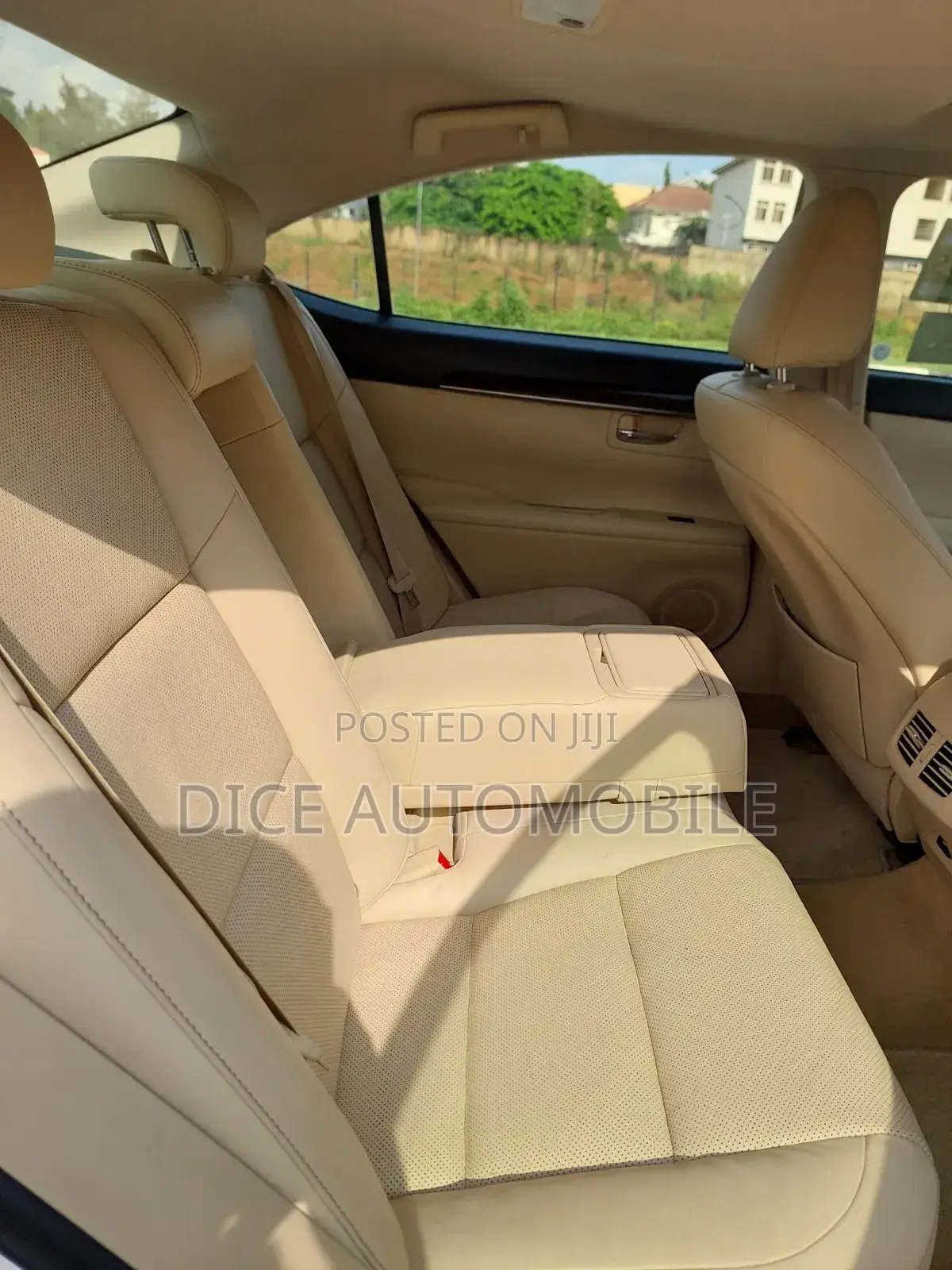 Lexus ES 2015 White