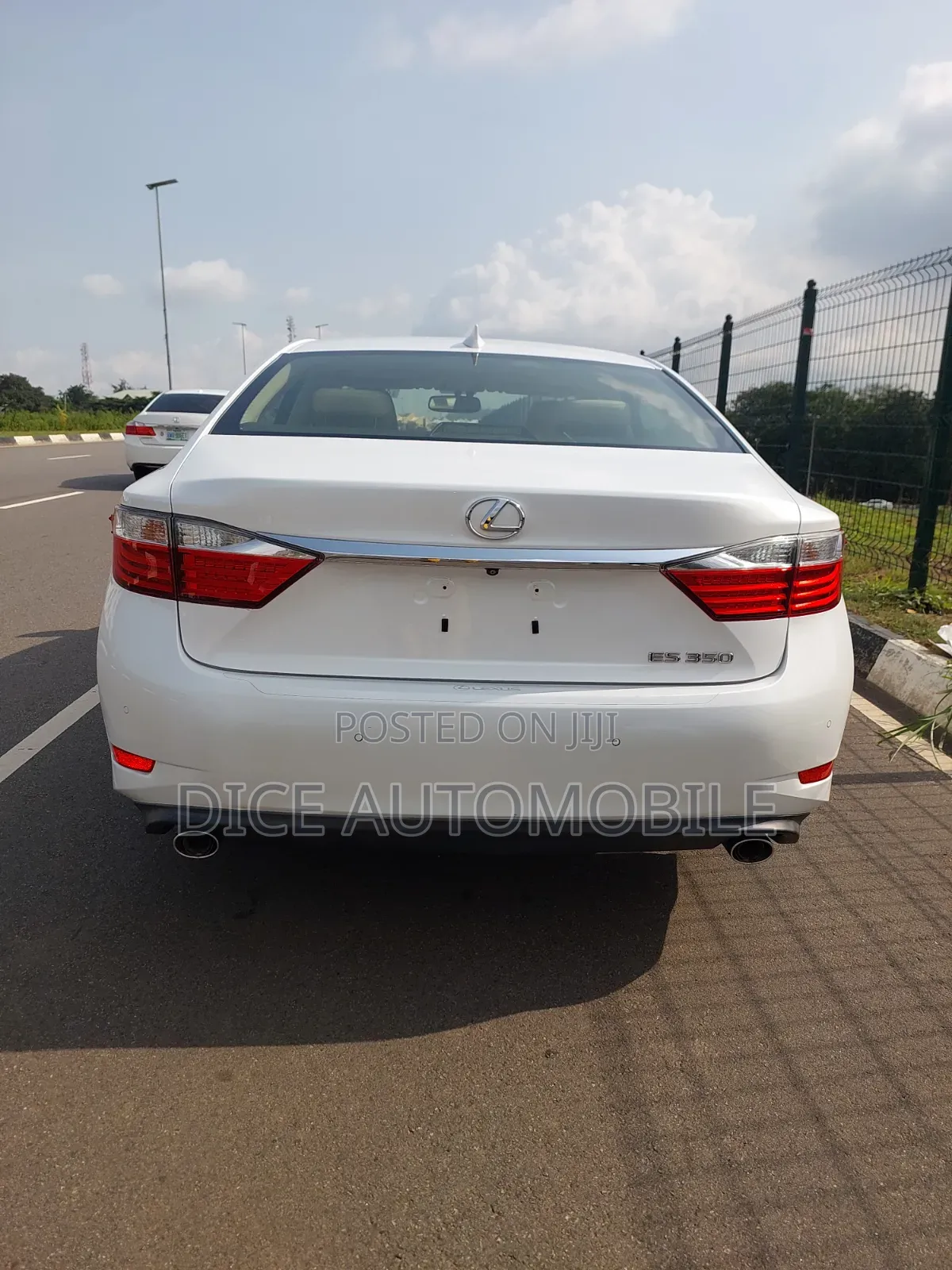 Lexus ES 2015 White