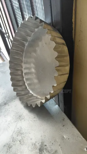 Fluted Edge Round Bread Pan