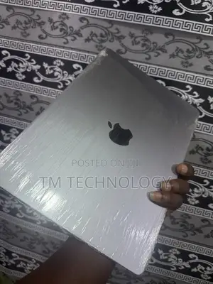 14inch MacBook Screen