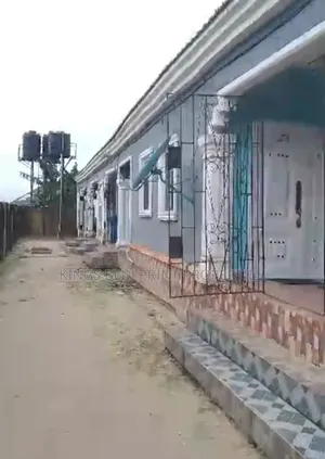 2bdrm Bungalow in Ughoton, Warri for sale