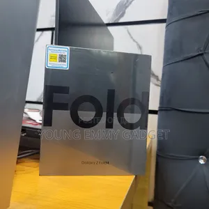 New Samsung Galaxy Z Fold4 256 GB Gray