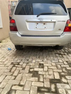 Toyota Highlander V6 4x4 2005 Gold